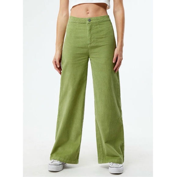 Roxy Chloe Kim Corduroy Iguana green wide leg Pants - Picture 4 of 7